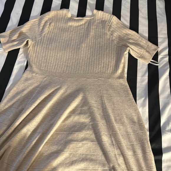 Torrid knit dress, 3/4 sleeve - Picture 3 of 3